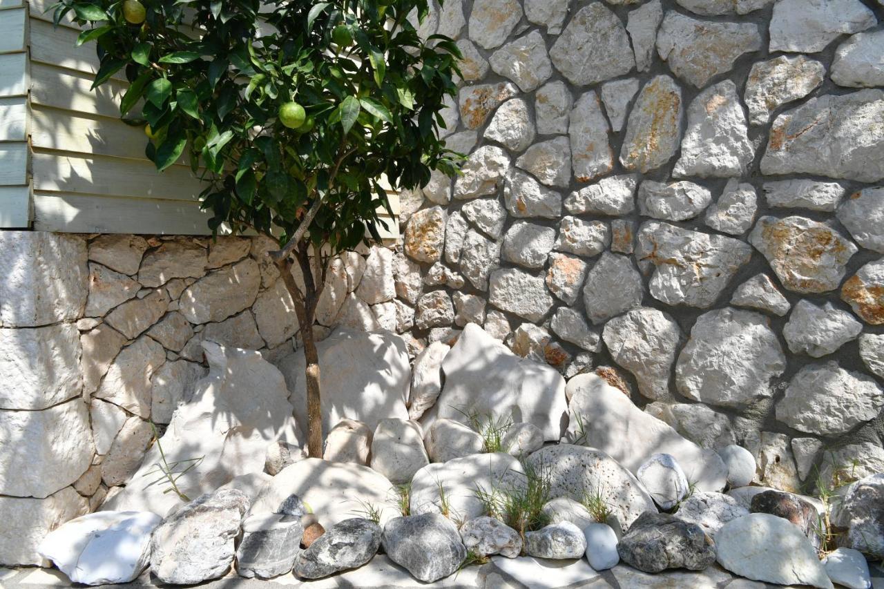 Villa Christianna Studios Áyios Nikítas Esterno foto